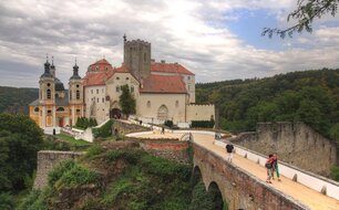 Západní průčelí zámku